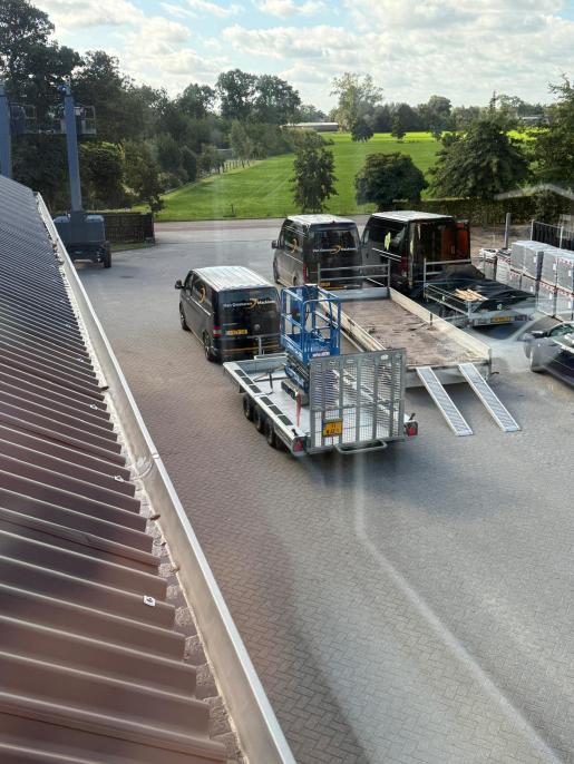 Afgeleverd Capri 04-06